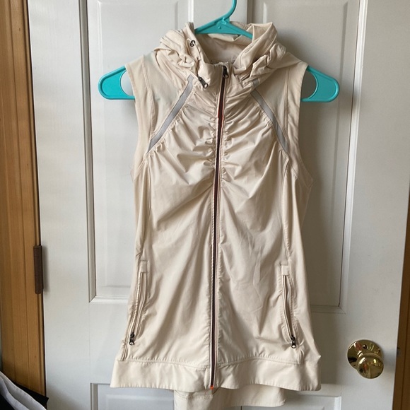lululemon athletica Jackets & Blazers - Lululemon Go The Distance Vest Running Jacket 6
